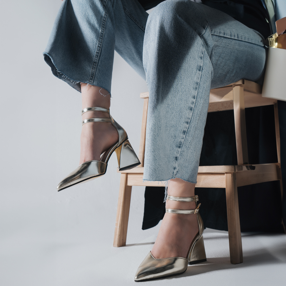 kadın ayakapısı modeli fotoğraf çekimi